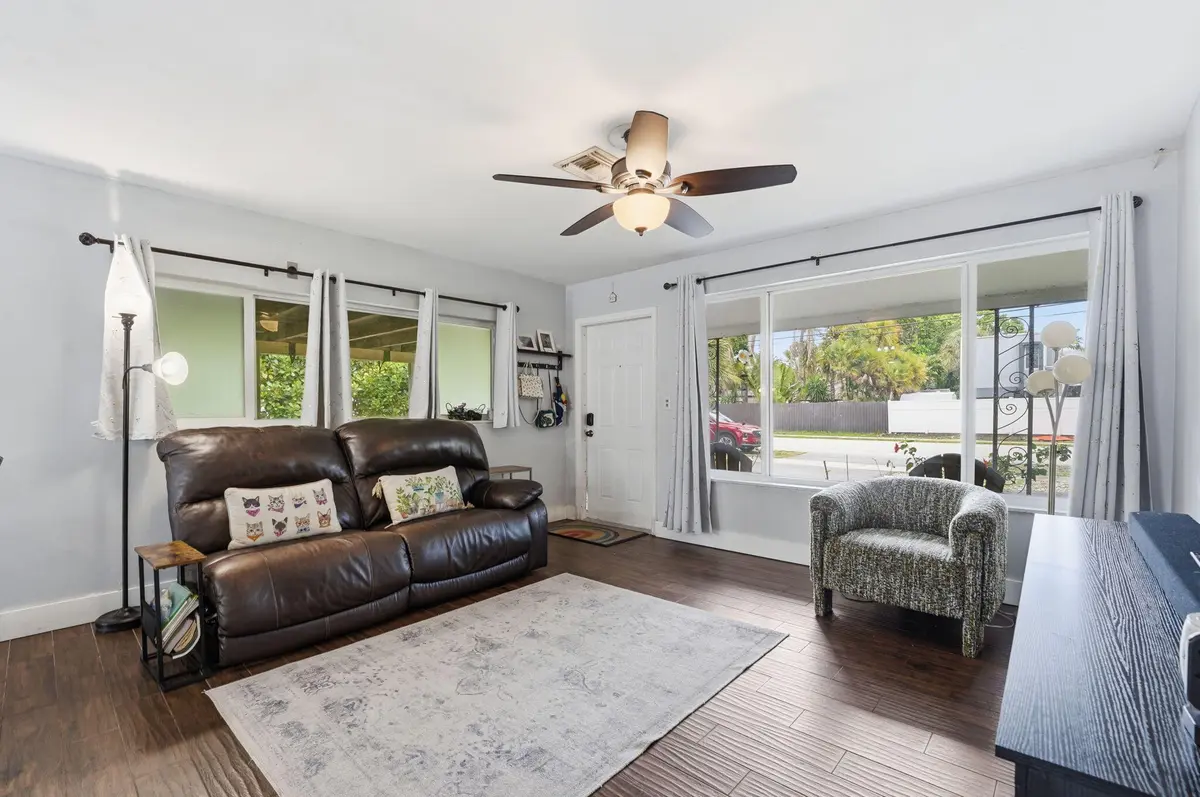 Living Room at 2725 NE 6th Avenue, Wilton Manors