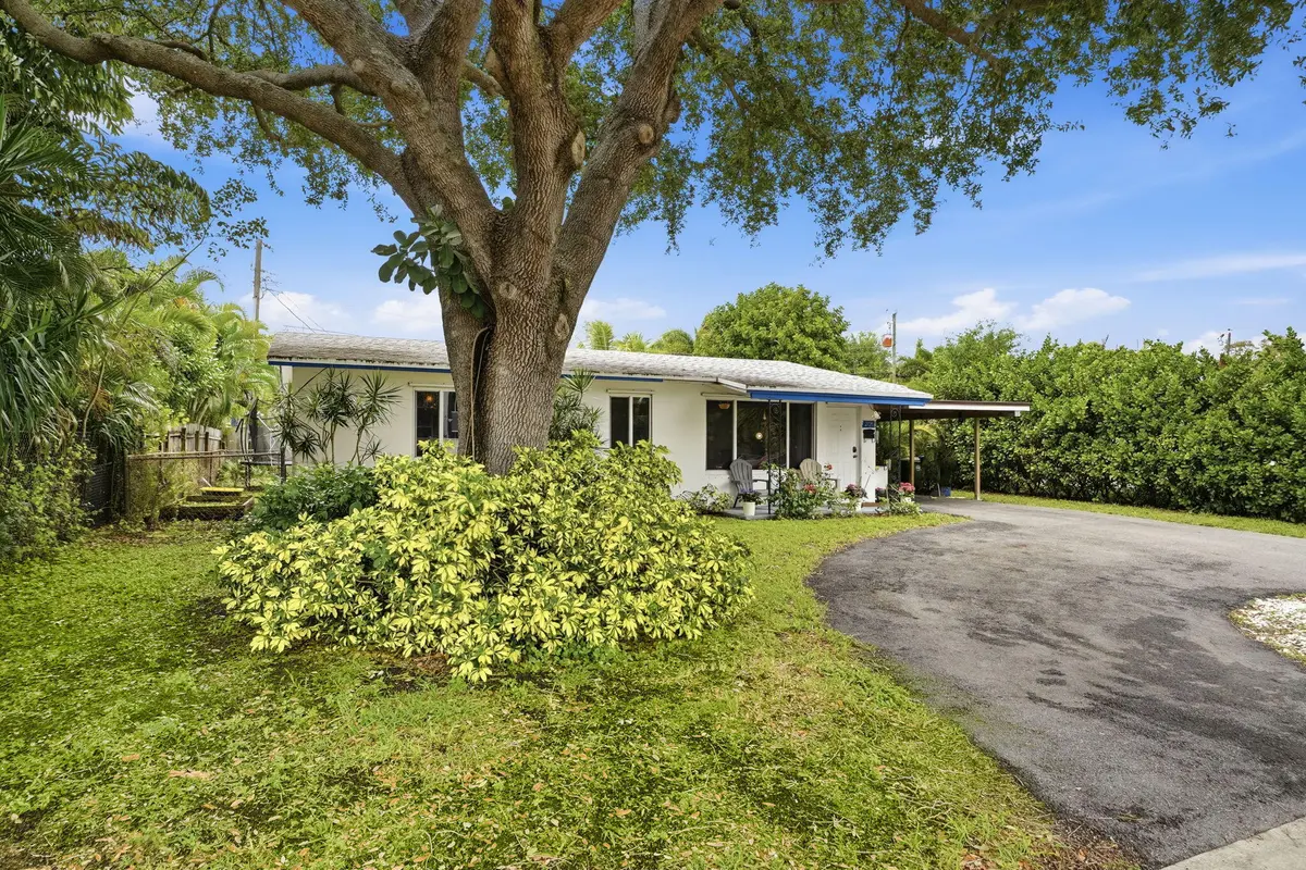 Welcome Home at 2725 NE 6th Avenue, Wilton Manors