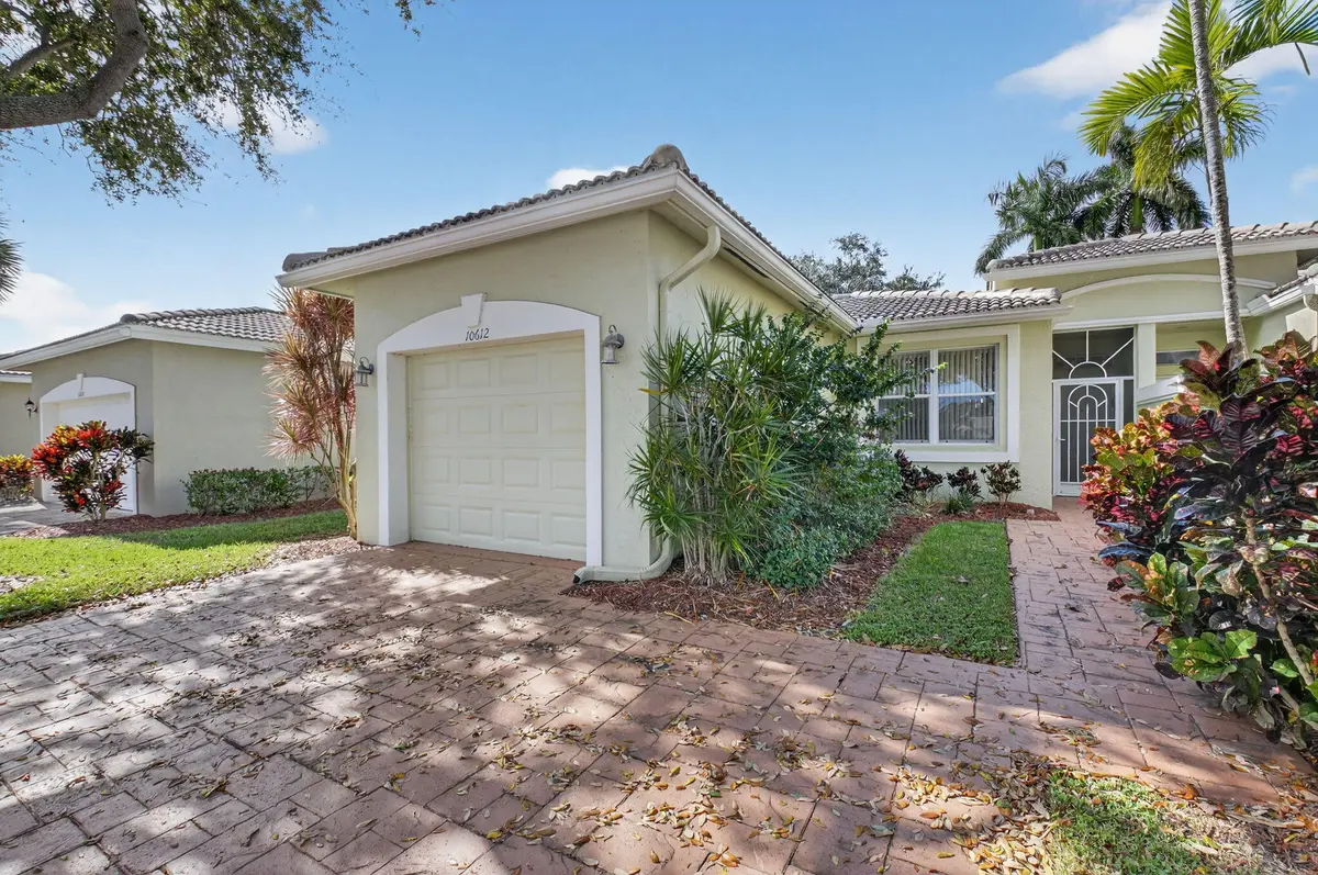 3-web-or-mls-DSC_4075 at 10612 Royal Caribbean Circle, Boynton Beach