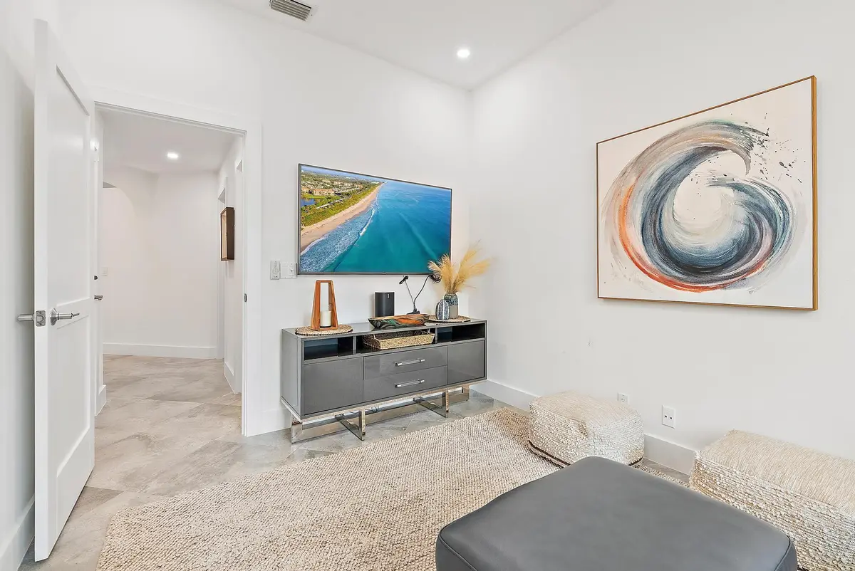 503 Resort Ln-5 at 503 Resort Lane, Palm Beach Gardens