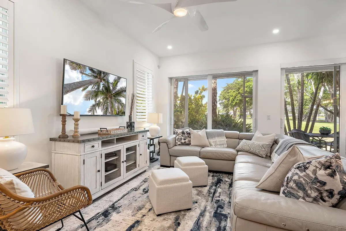 503 Resort Ln-7 at 503 Resort Lane, Palm Beach Gardens