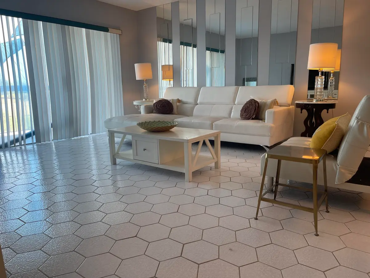 LV at 2600 N Flagler Drive 301, West Palm Beach