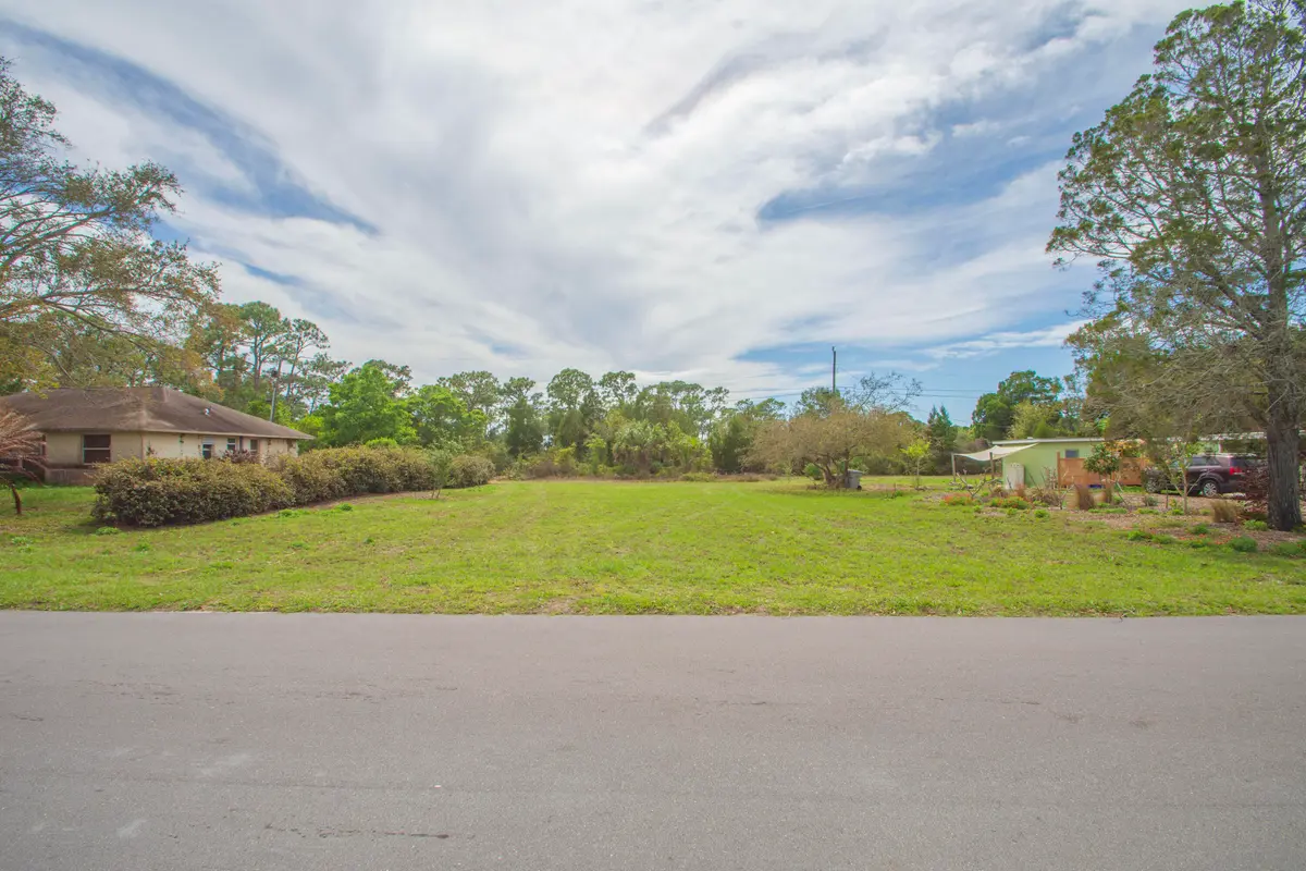 8065 126th St. at 8065 126th Street, Sebastian