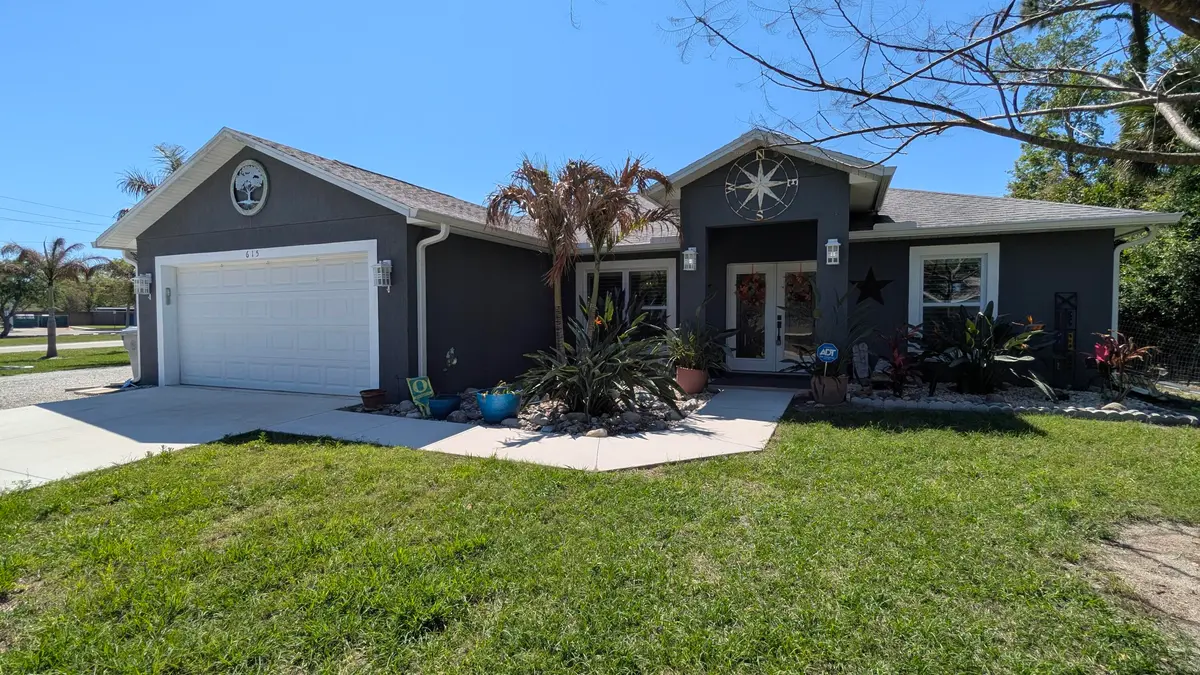 615 19th St SW at 615 19th Street, Vero Beach