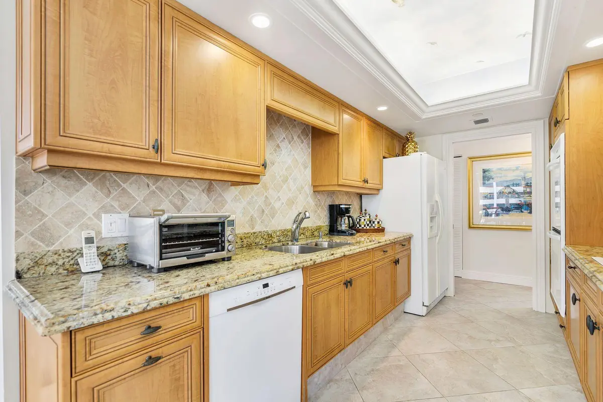 4100 N Ocean Drive 301, Singer Island, FL – photo 7