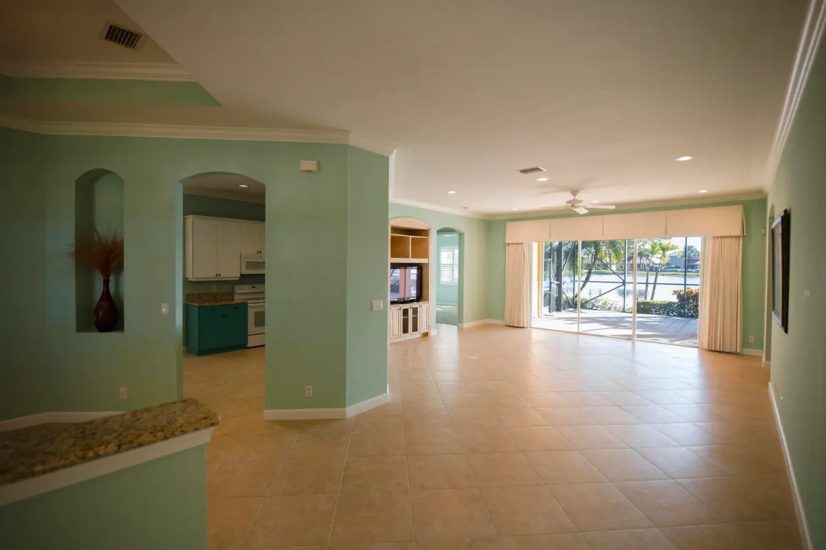 Great Room at 385 NW Sheffield Circle, Port St. Lucie