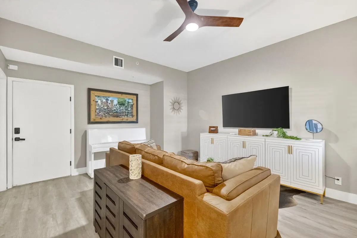 3-web-or-mls-8I8A3871 at 724 SW 1st Avenue, Pompano Beach
