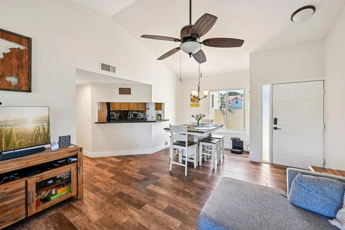Dining Room at 22 Via De Casas 103, Boynton Beach