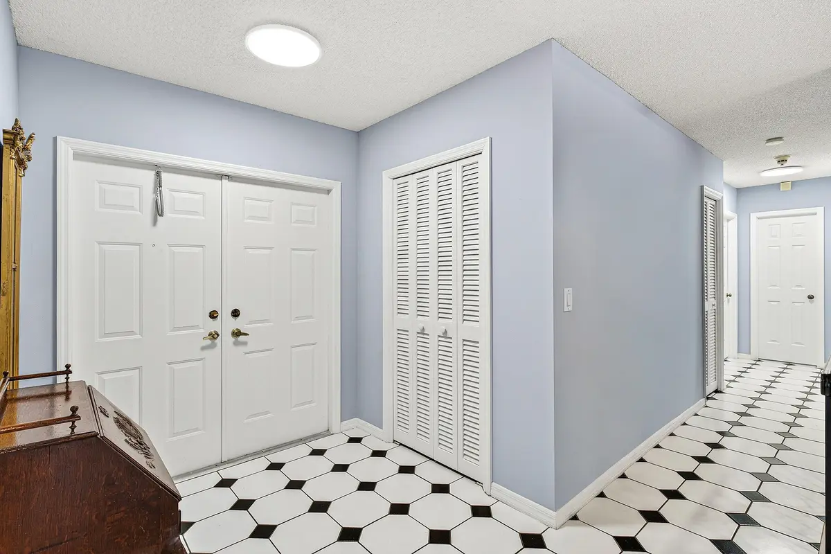 Foyer at 10299 186th Court, Boca Raton
