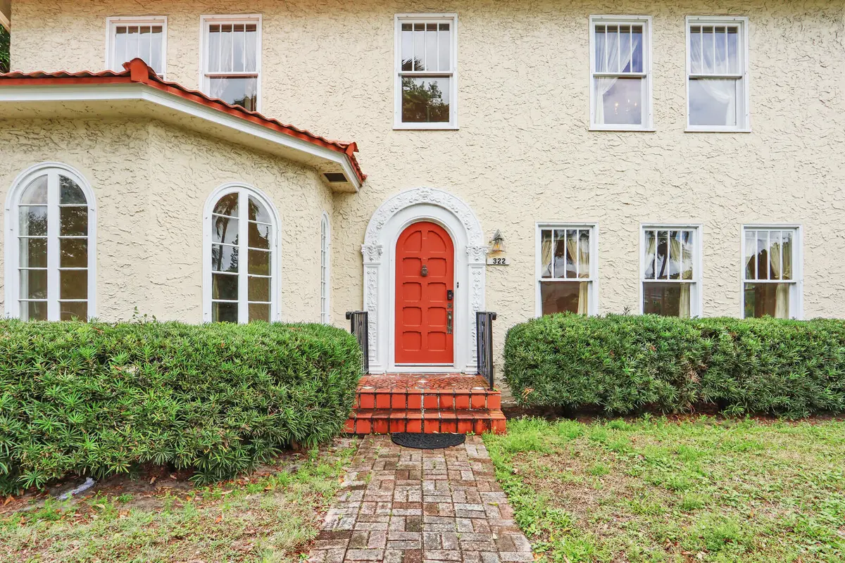 Come inside! at 322 Westminster Road, West Palm Beach
