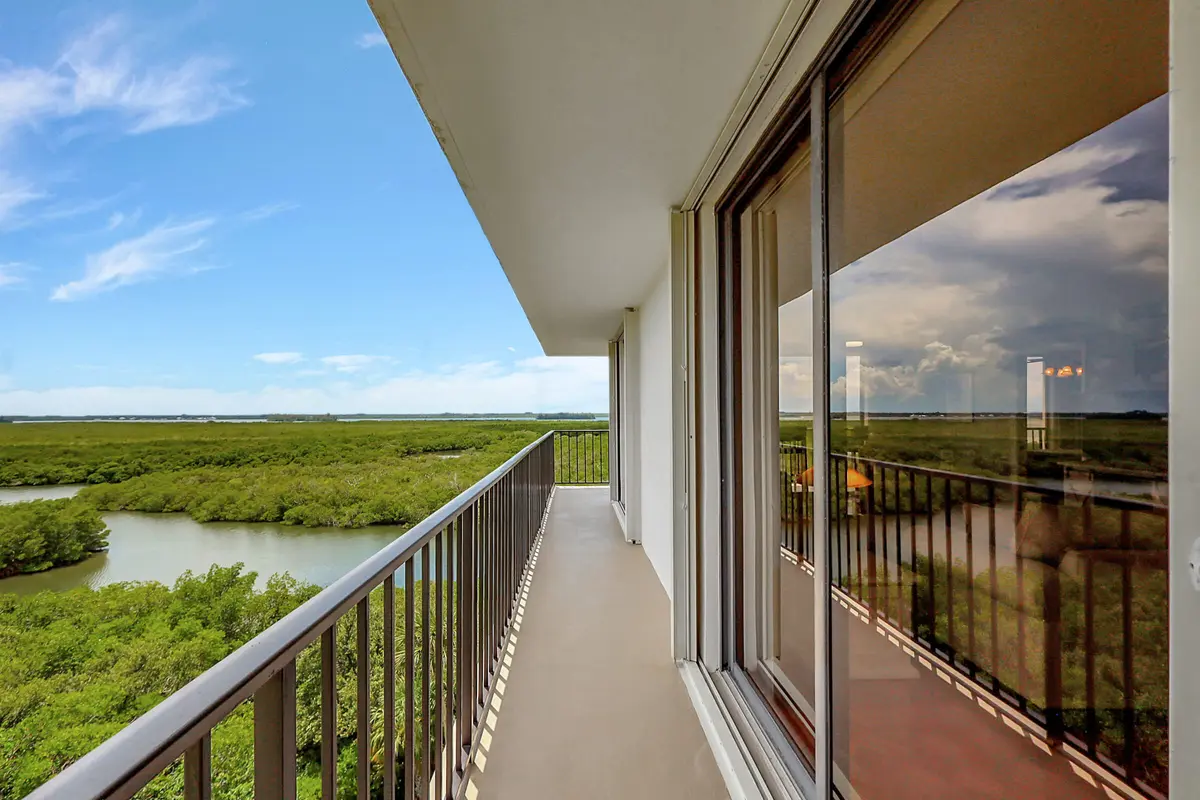 56_3j0a2274 at 5059 N Hwy A1a 701, Fort Pierce