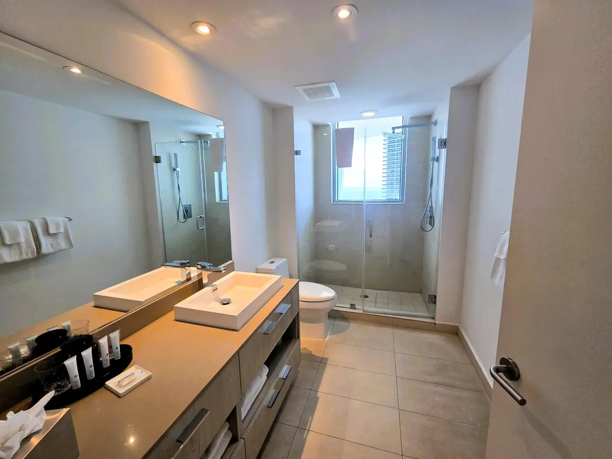 5H at 4111 S Ocean Drive 3011, Hollywood