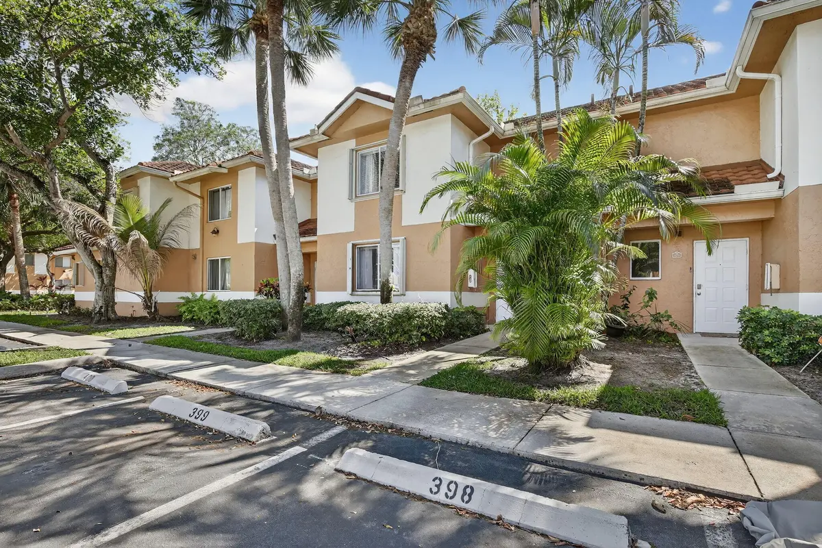 3-web-or-mls-_A7A9949 at 807 NW 91st Terrace 807, Plantation