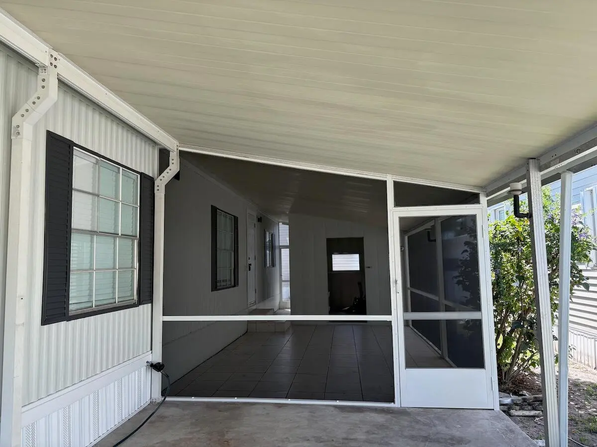IMG_9163 at 2410 SW 50th Street, Dania Beach