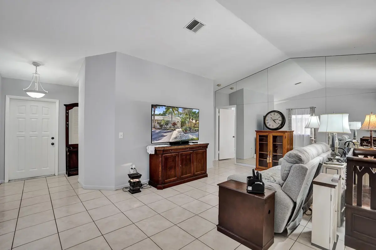 Vaulted Ceilings at 3080 NW 6th Street, Delray Beach