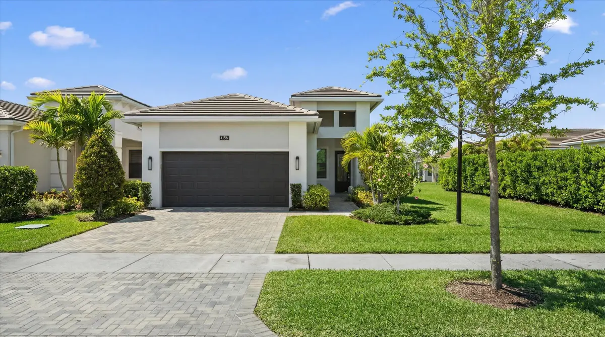 04-4786 St Armands Way at 4786 Saint Armands Way, Westlake