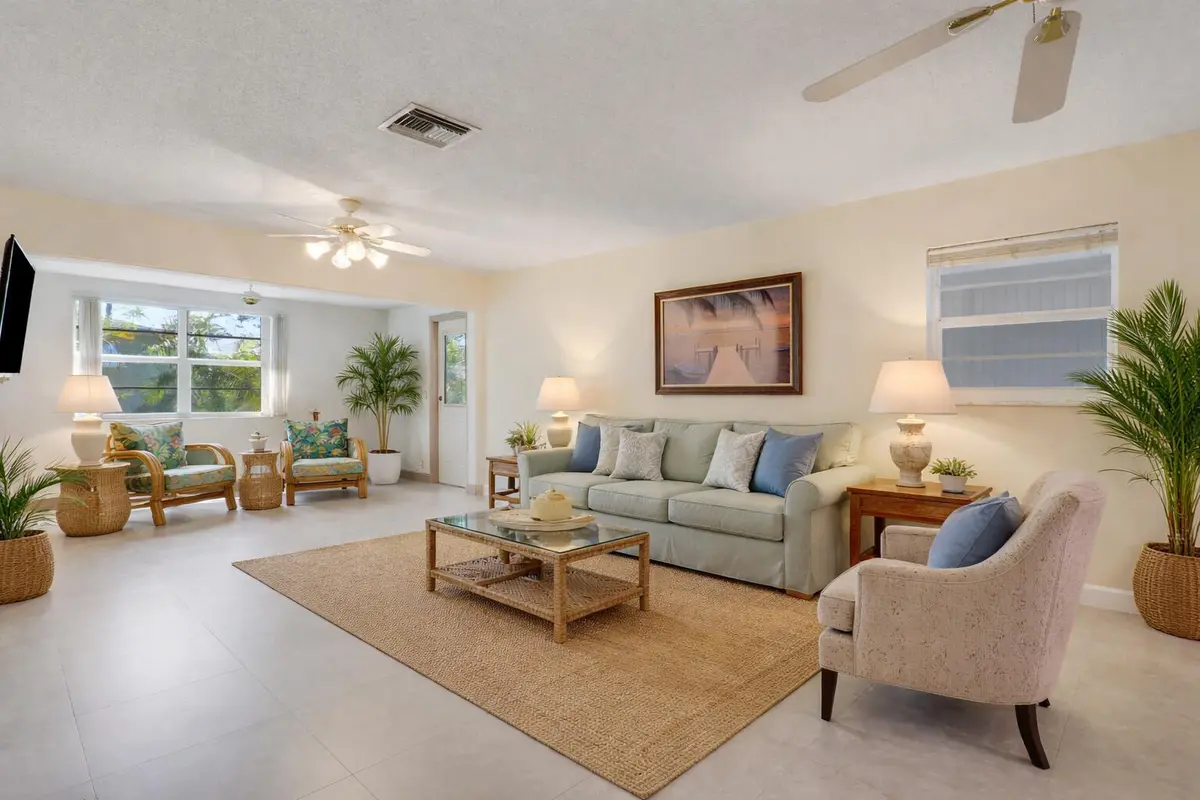Virtual staged with extra decor at 129 Mockingbird Lane, Delray Beach