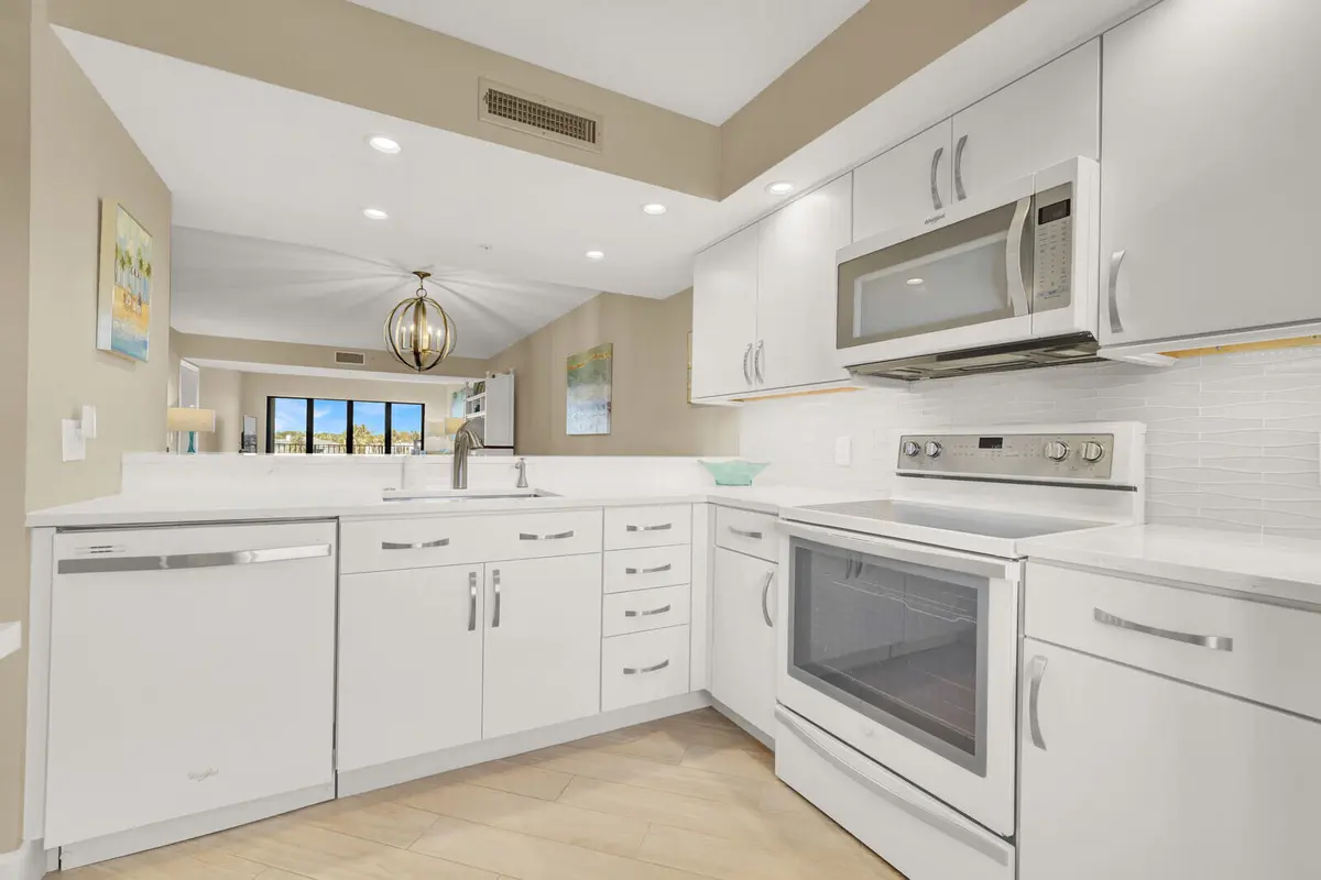 03_Image_3_mls at 1001 Seafarer Circle 405, Jupiter