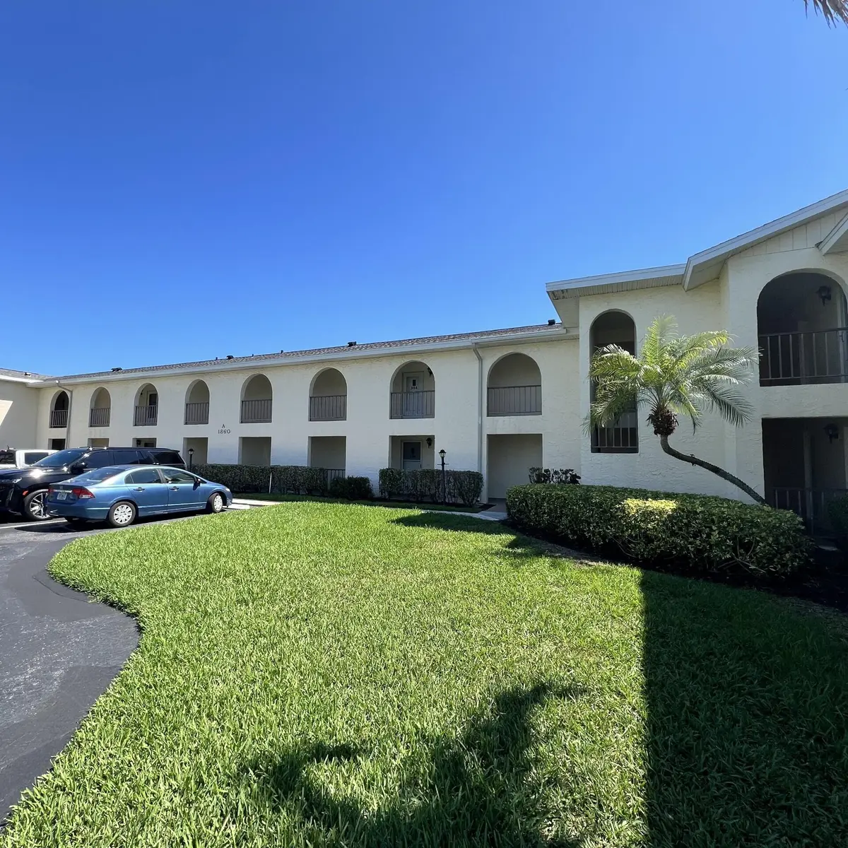 1860 Robalo Drive 104, Vero Beach, FL – photo 1