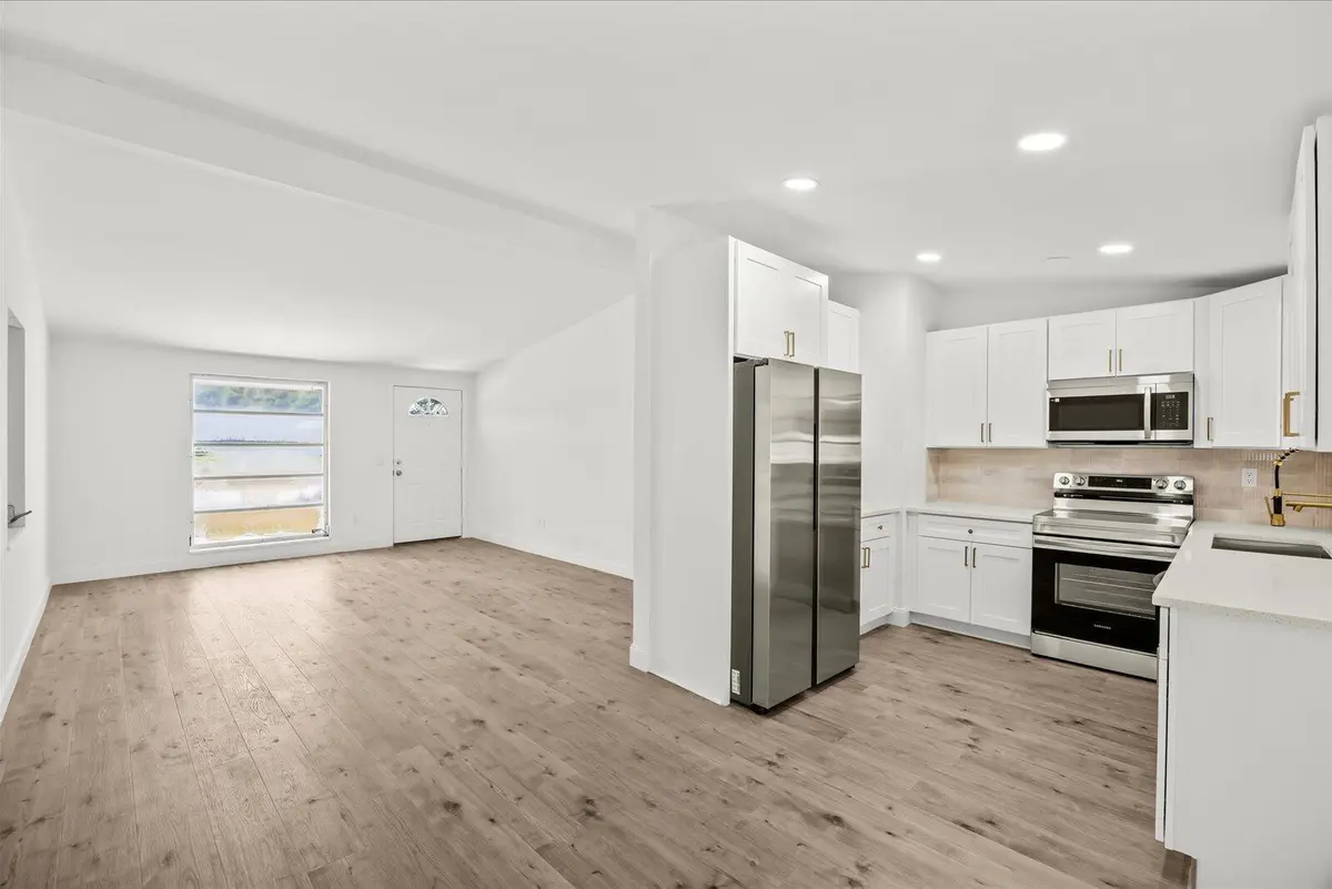 06-air in-3 at 555 SE Airoso Boulevard, Port St. Lucie