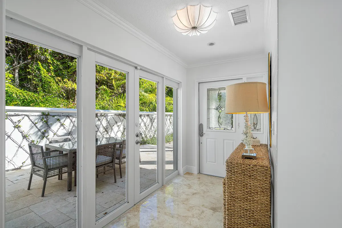 003-820PalmTrail-DelrayBeach-FL-33483-FU at 820 Palm Trail, Delray Beach