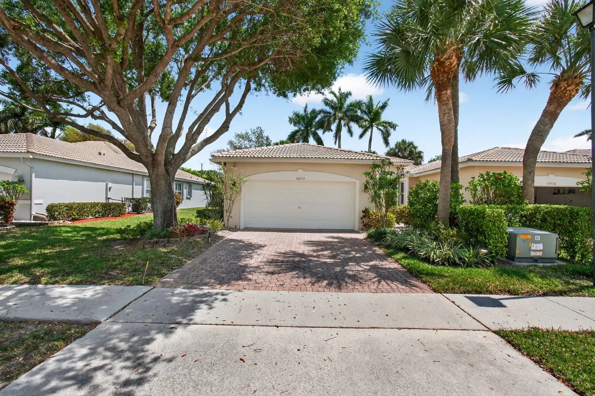 3-web-or-mls-DSC_9694 at 10732 Royal Caribbean Circle, Boynton Beach