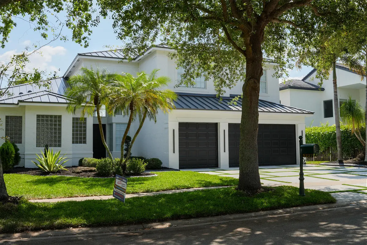 Miramar5227Front2 at 5227 SW 195th Terrace, Miramar