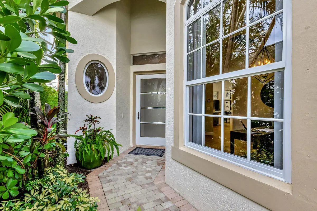 5-web-or-mls-5D1A2376 at 122 Andalusia Way, Palm Beach Gardens