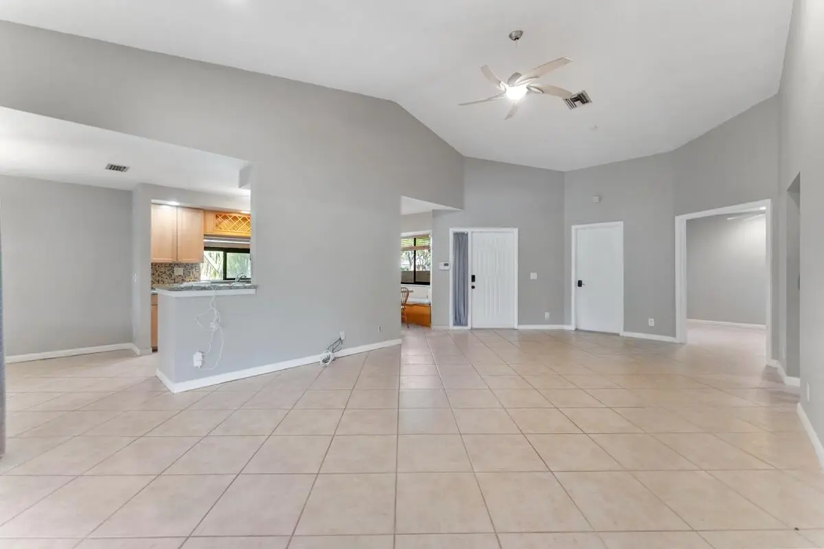 Living Area 2 at 9272 Chelsea Drive, Plantation