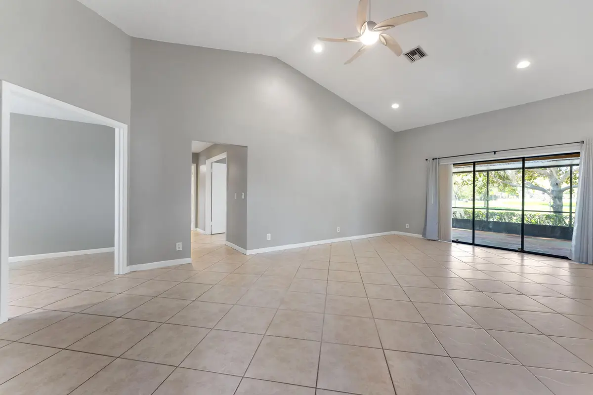 Living Room at 9272 Chelsea Drive, Plantation