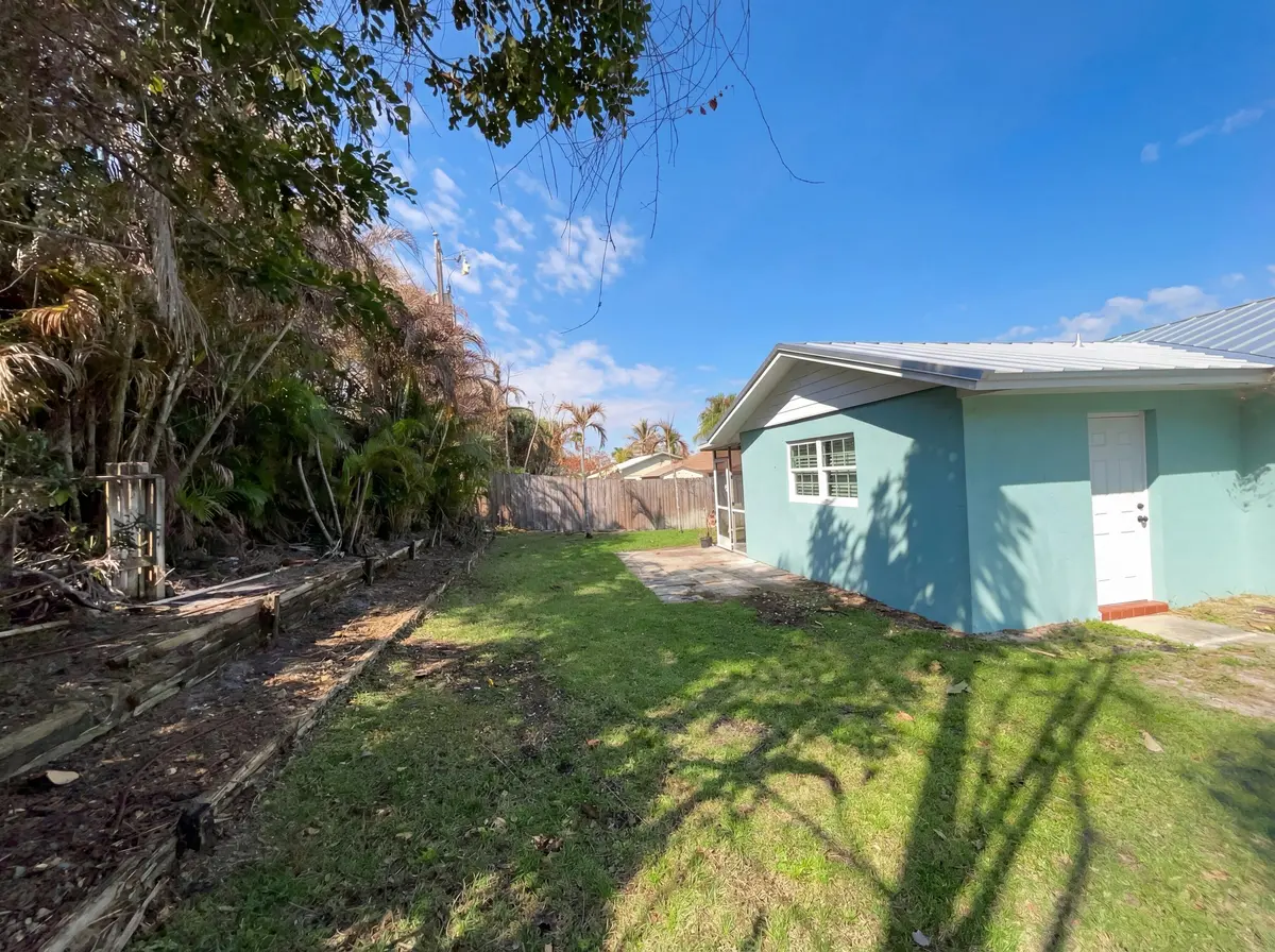 photo_05 at 1930 NE 23rd Terrace, Jensen Beach