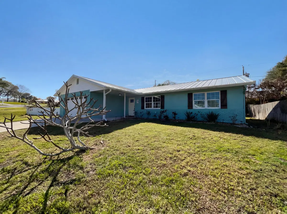 photo_07 at 1930 NE 23rd Terrace, Jensen Beach
