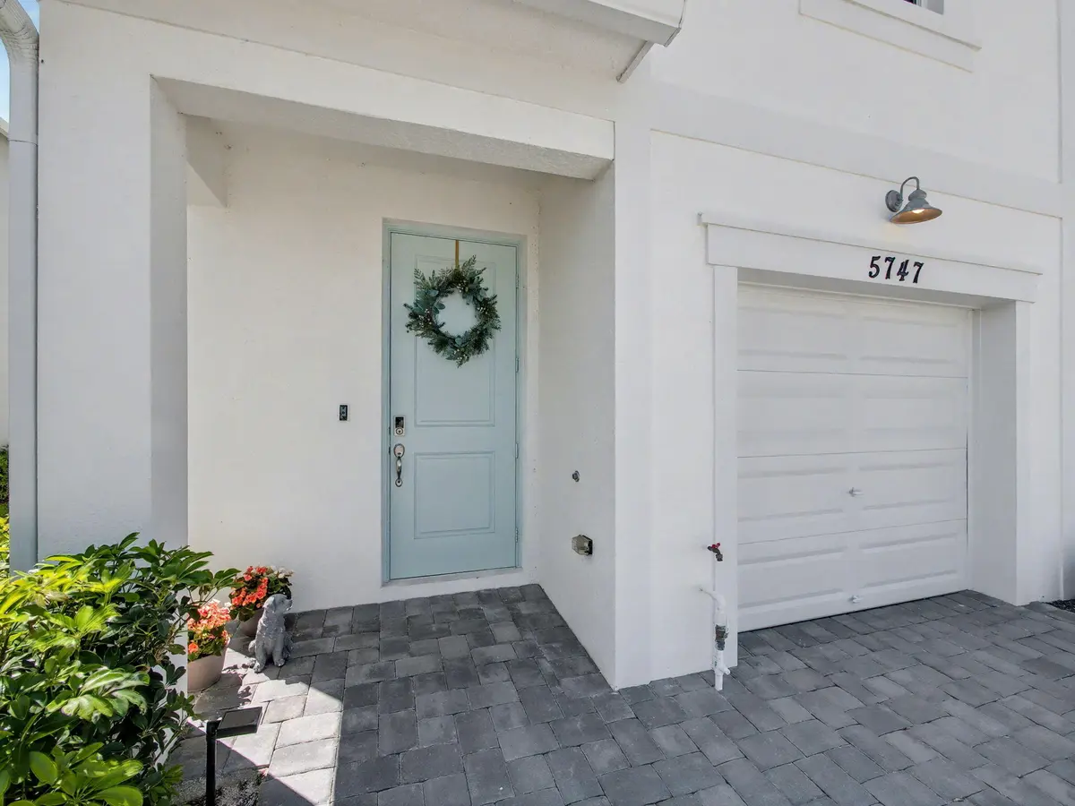 Front at 5747 SE Edgewater Circle, Stuart
