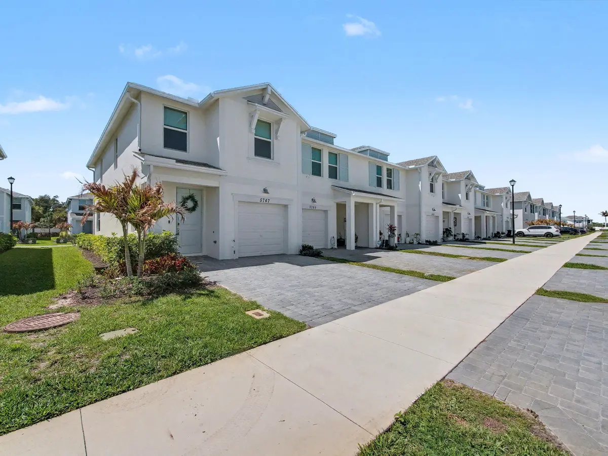 Front at 5747 SE Edgewater Circle, Stuart