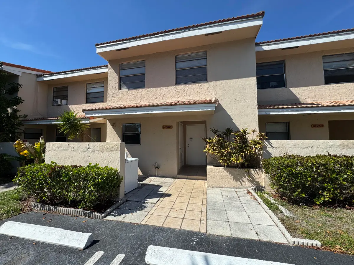 IMG_2860 at 10987 Royal Palm Boulevard 9, Coral Springs