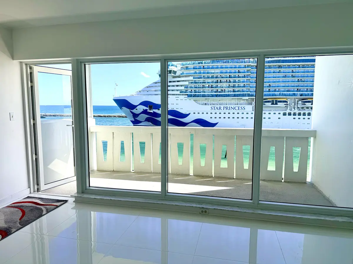 Living Room View at 2100 S Ocean Drive 4j, Fort Lauderdale