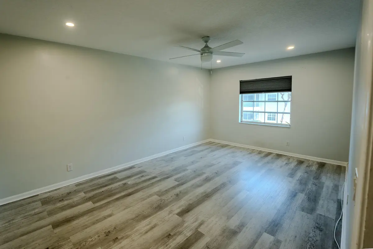 Bed 1 at 6231 Bay Club Drive 4, Fort Lauderdale