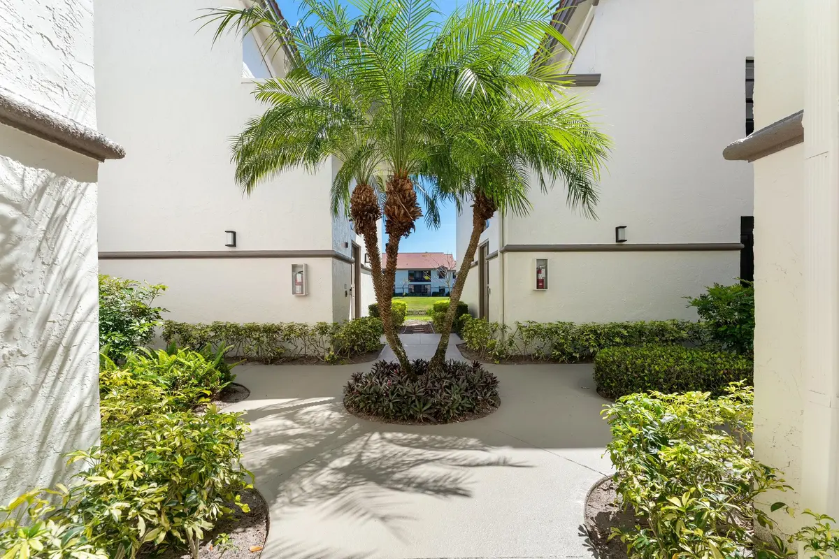 _A731384 at 5226 Europa Drive G, Boynton Beach