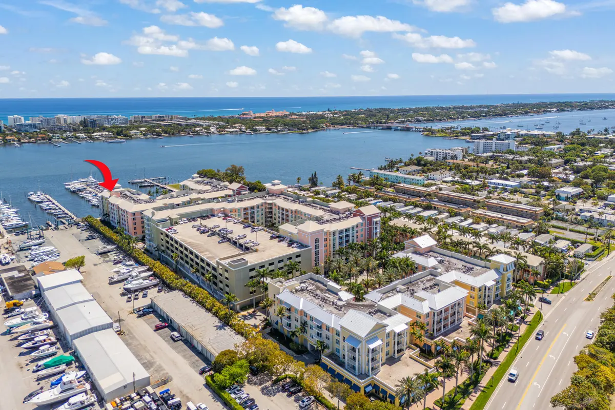 806 E Windward Way 403, Lantana, FL – photo 1