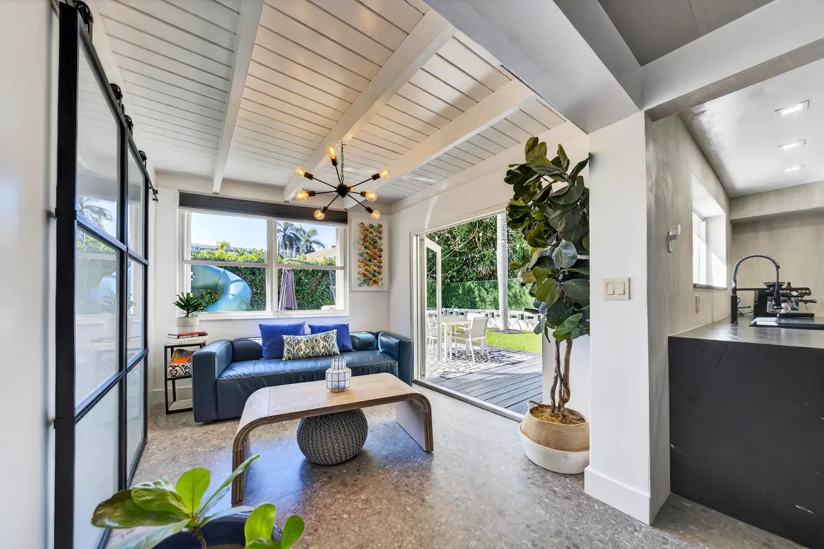 Sunroom at 2630 NE 25th Street, Lighthouse Point