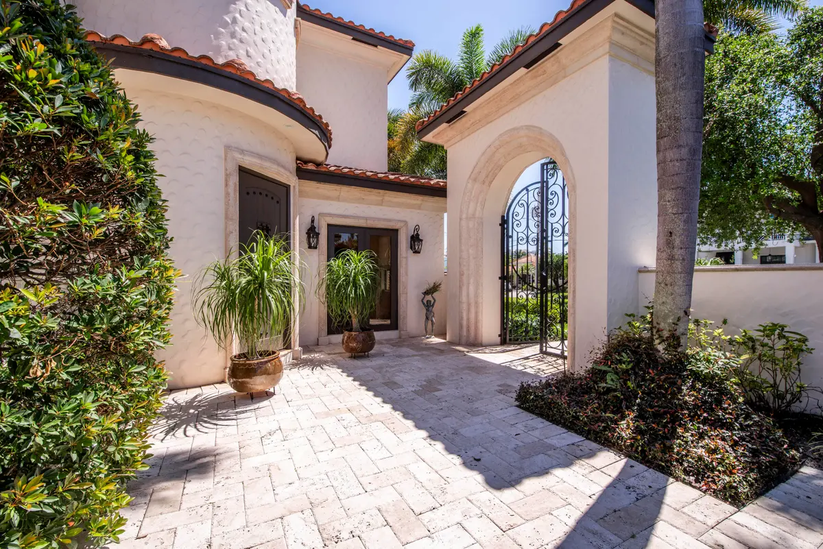 _IMG8700 at 809 NE 71st Street, Boca Raton