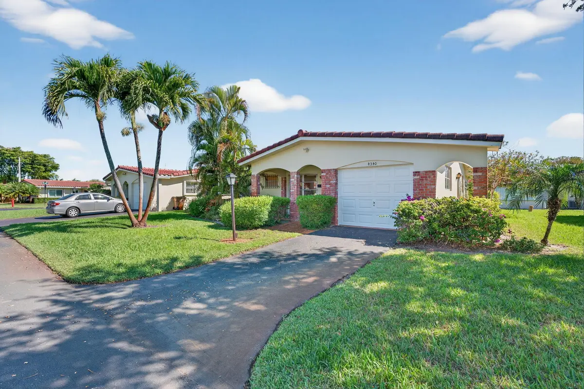 2-web-or-mls-DSC02124 at 4340 NW 13th Avenue, Deerfield Beach