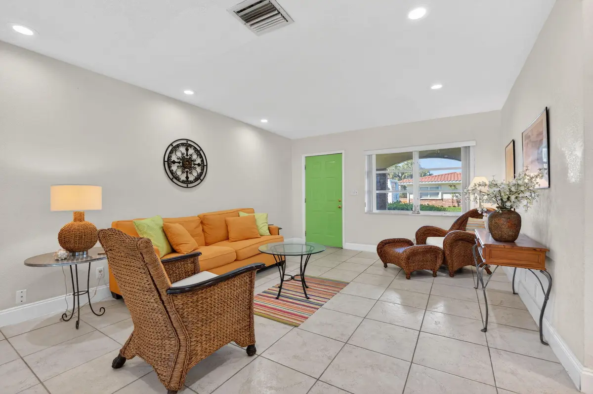 Living Area at 4340 NW 13th Avenue, Deerfield Beach