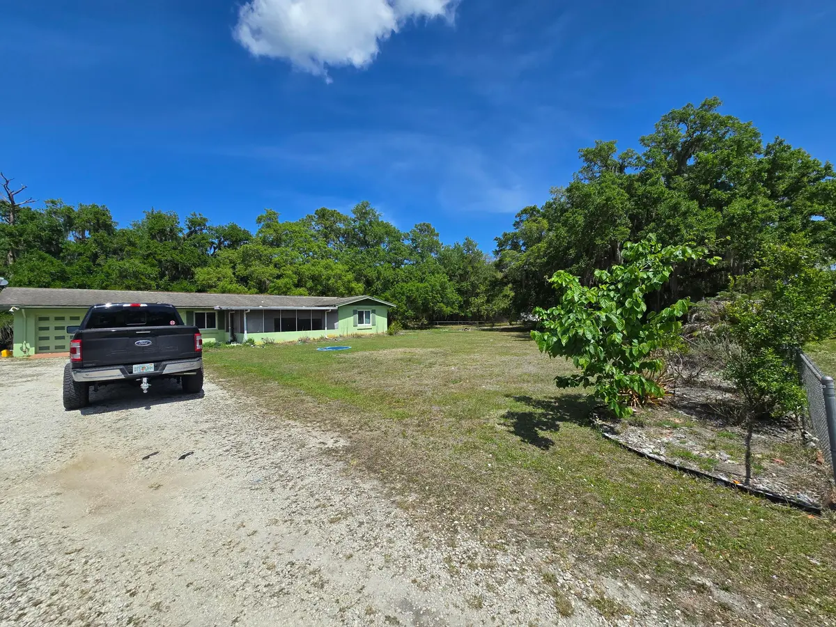 144 N Elm Street, Fellsmere, FL – photo 3
