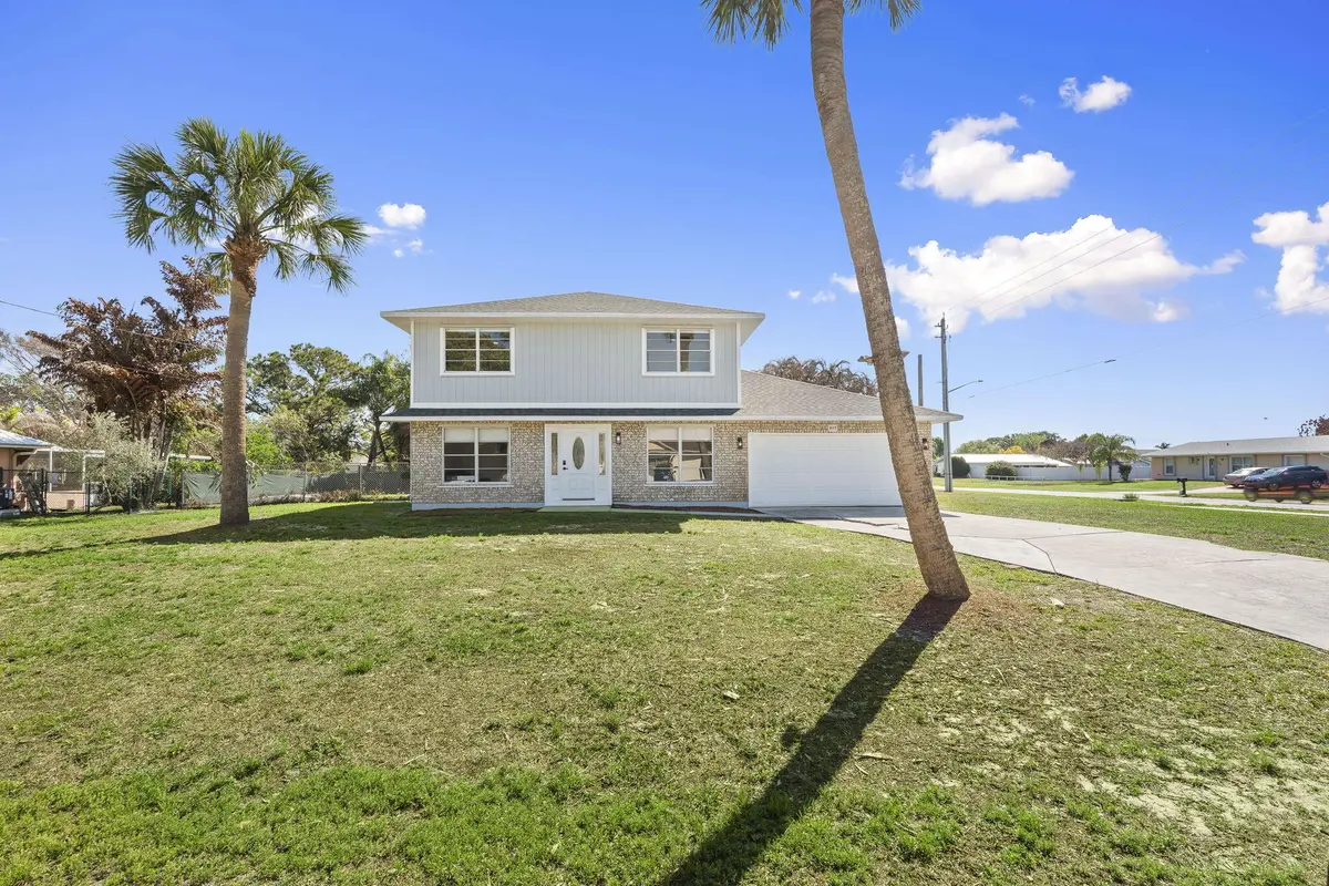 Curb Shot Street at 405 NE Midvale Street, Port St. Lucie