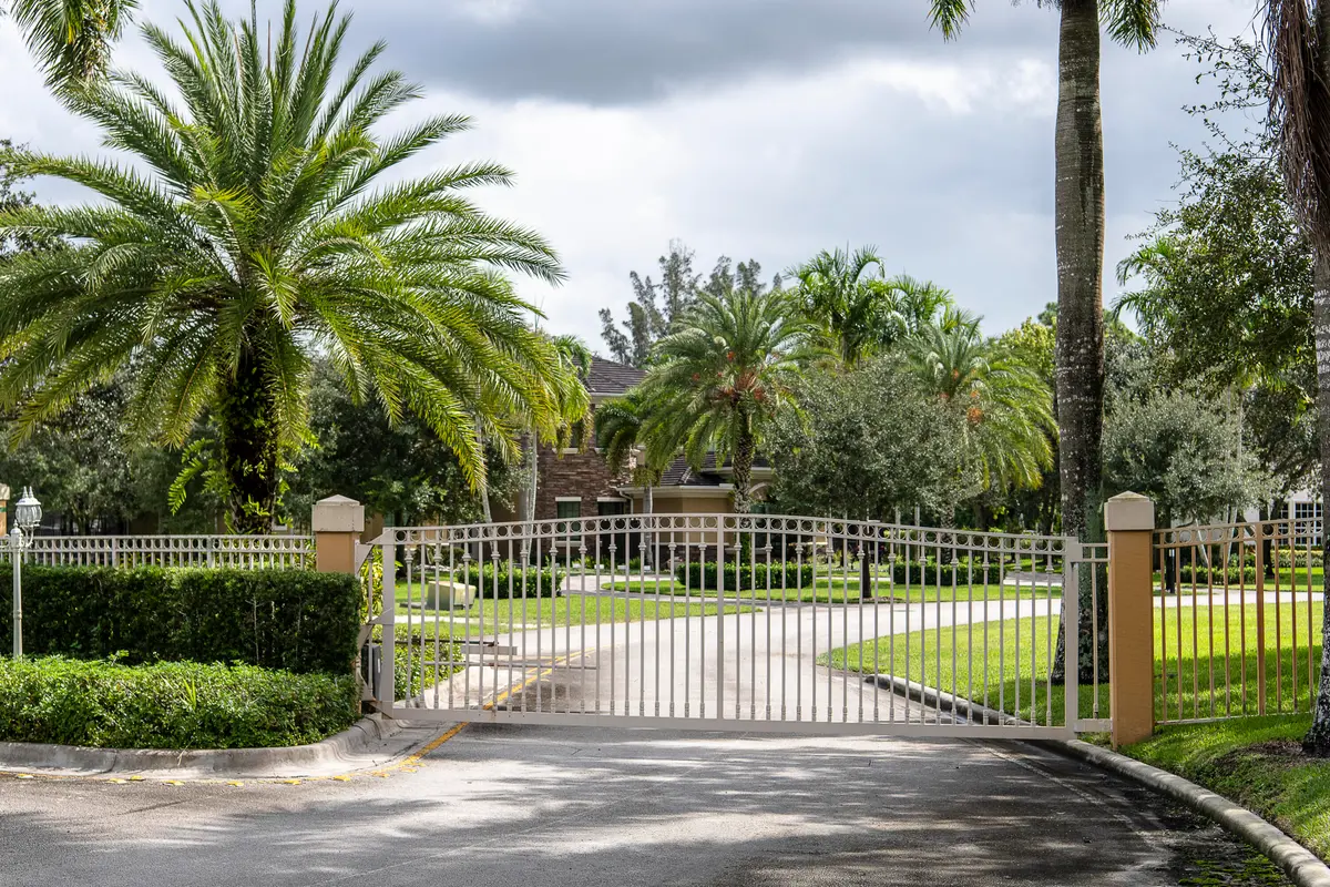 Stills-23 at 9900 Winding Rdg Lane, Davie