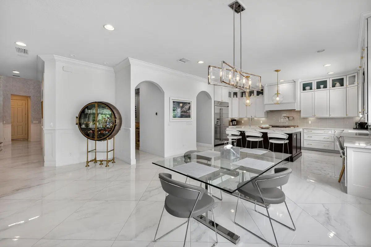 21-web-or-mls-699A2708 at 8222 Bradford Way, Parkland