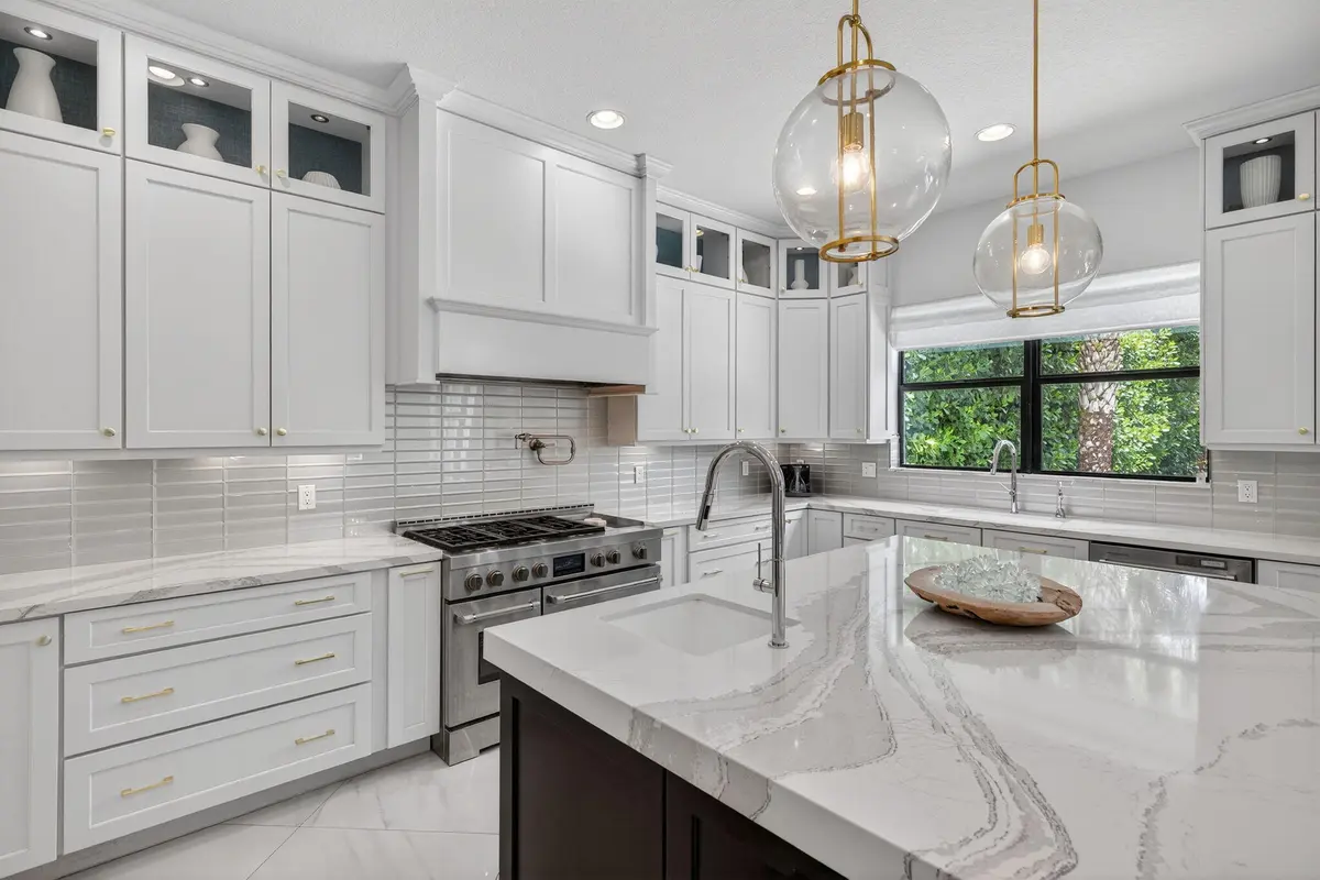 26-web-or-mls-699A2763 at 8222 Bradford Way, Parkland