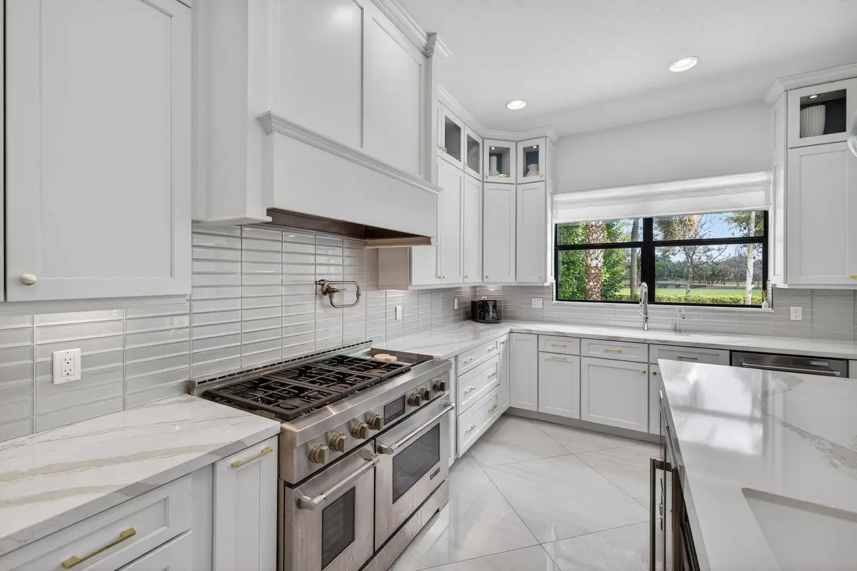 27-web-or-mls-699A2768 at 8222 Bradford Way, Parkland