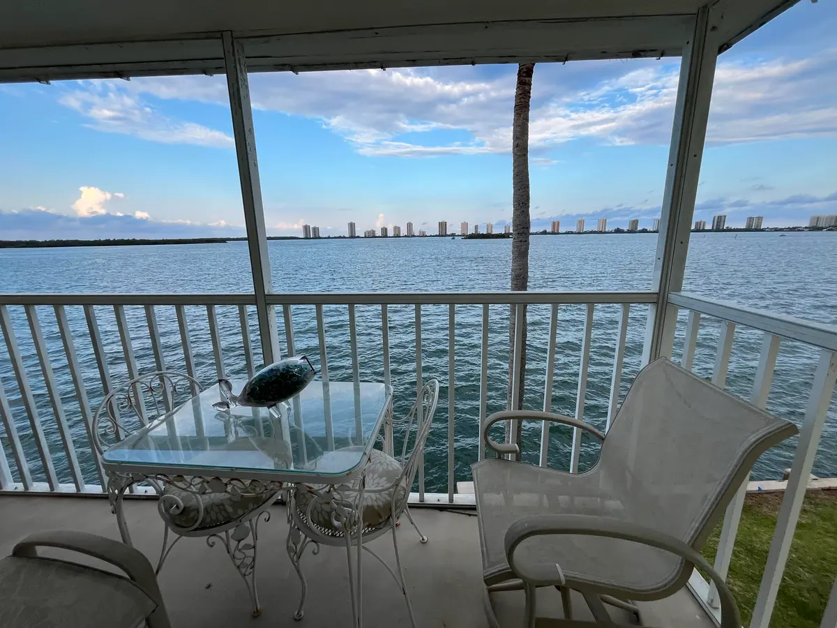 IMG_2673 at 101 Doolen Court 305, North Palm Beach